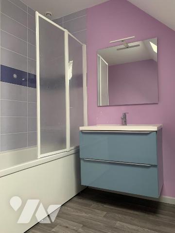 Les Essarts maison de 86 m² avec 3 chambres, garage et jardin.