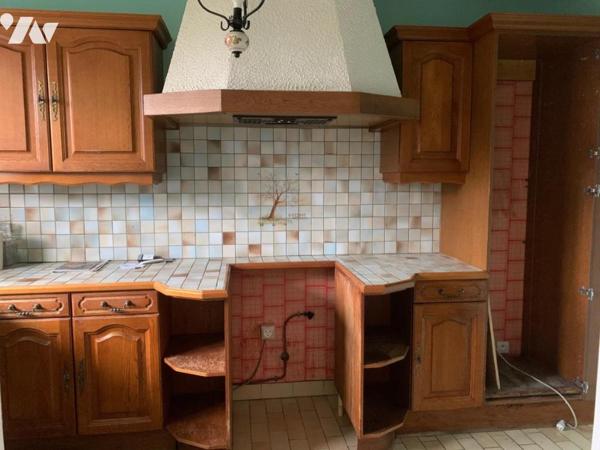 Les Essarts maison de 86 m² avec 3 chambres, garage et jardin.