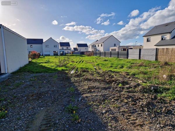 Terrain à Batir à vendre à Châteaugiron en Ille-et-Vilaine (35410), ref : 11793/12