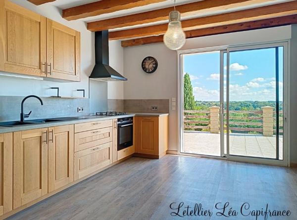 Maison à vendre 6 pièces AZAY LE BRULE (79)