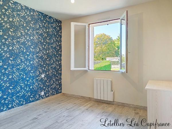 Maison à vendre 6 pièces AZAY LE BRULE (79)