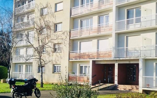 Appartement à vendre    3 pièces • 66,38 m2 Rosny-sous-Bois