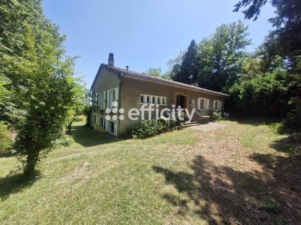 Maison
         10 pièces
        - 210 m² Bien prestige 1 370 000 € *