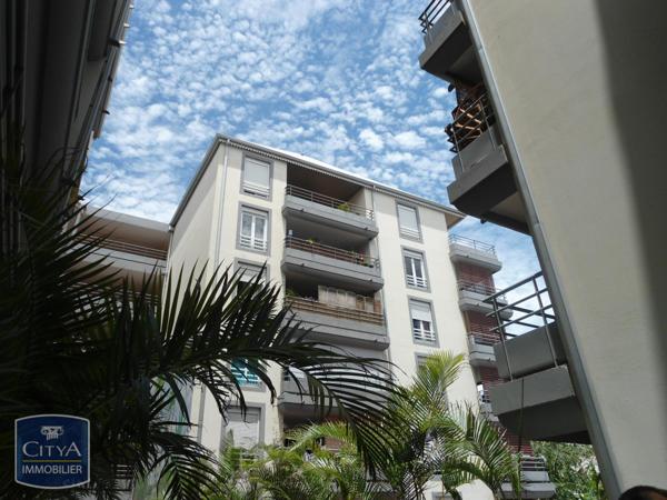 Appartement à louer 1 pièce 24.8m²