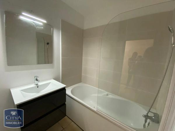 Appartement à louer 1 pièce 24.8m² Le Tampon (97430)
