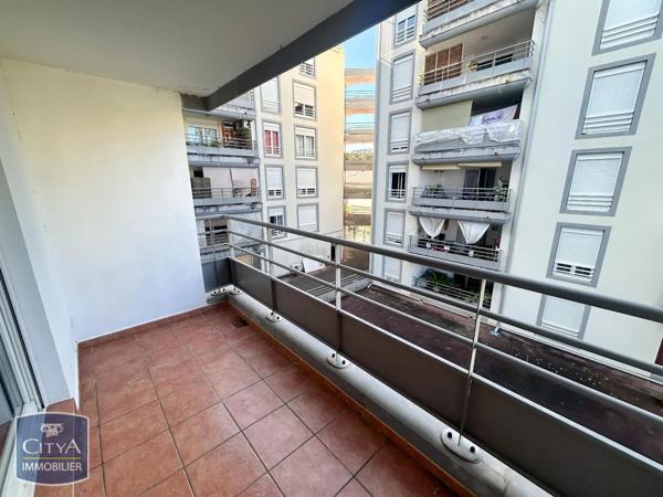 Appartement à louer 1 pièce 24.8m² Le Tampon (97430)