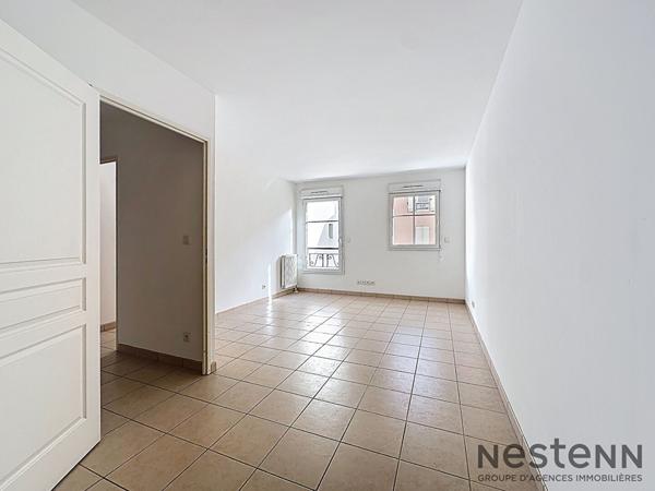 À vendre à Aubagne ? Appartement 2 pièces avec vue jardin, au calme et stationnement