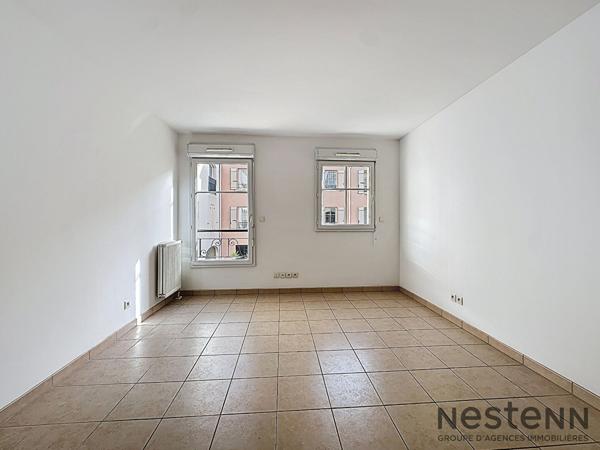 À vendre à Aubagne ? Appartement 2 pièces avec vue jardin, au calme et stationnement