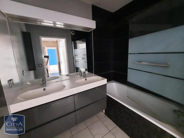 Appartement à louer 3 pièces 56.7m²