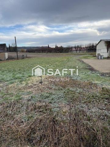 TRES BEAU TERRAIN DE 1277 METRE CARRE