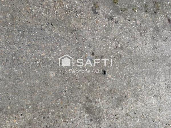 TRES BEAU TERRAIN DE 1277 METRE CARRE