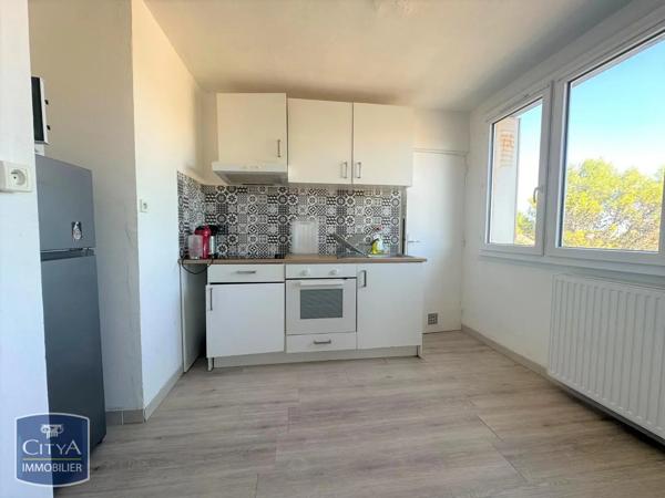 Appartement à louer 4 pièces 68.68m² Avignon (84000)