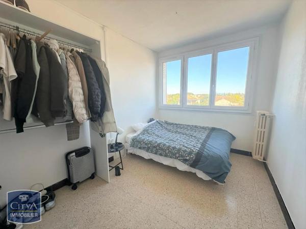 Appartement à louer 4 pièces 68.68m² Avignon (84000)