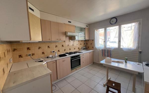 Maison à vendre    5 pièces • 160 m2 Étréchy