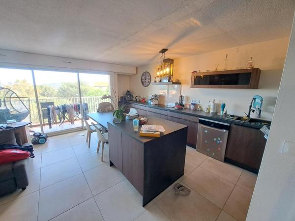 T4 Vue mer refait à neuf dans quartier recherché