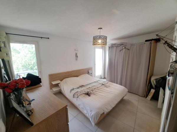 T4 Vue mer refait à neuf dans quartier recherché