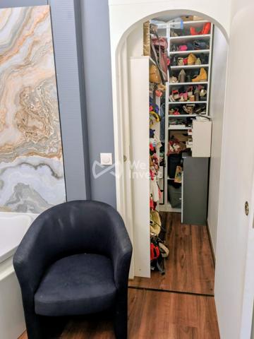 Appartement 3 chambres , stationnement et cave