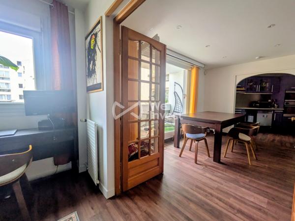Appartement 3 chambres , stationnement et cave