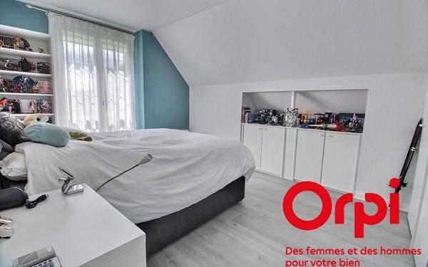 Maison à vendre    6 pièces • 189 m2 Maurepas