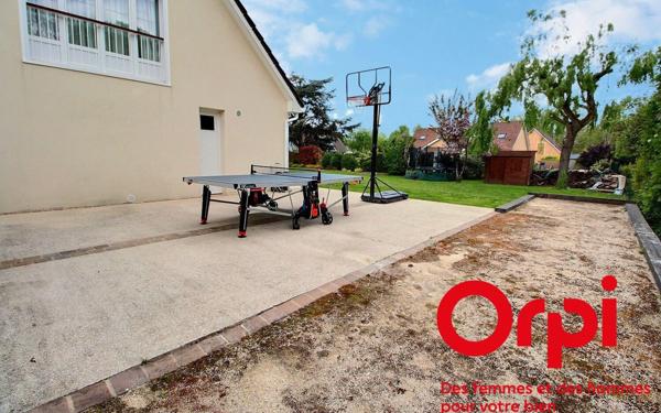 Maison à vendre    6 pièces • 189 m2 Maurepas