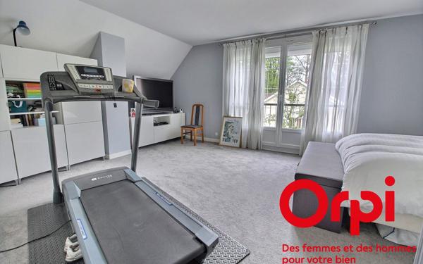 Maison à vendre    6 pièces • 189 m2 Maurepas
