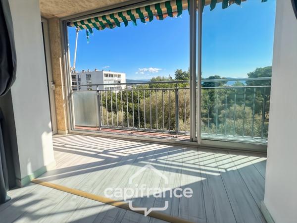 Appartement à vendre 4 pièces LA CIOTAT (13) - 74m2 terrasse vue mer - cave - au calme - à pieds centre ville.
