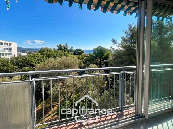 Appartement à vendre 4 pièces LA CIOTAT (13) - 74m2 terrasse vue mer - cave - au calme - à pieds centre ville.