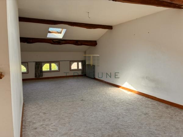 Maison 4 pièce(s) 3 chambre(s) 140 m²