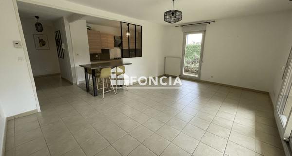 Location Appartement 3 pièces 71.6 m² - Neuville-sur-saône 69250