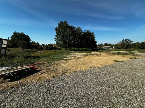 Terrain à vendre    Saint-Nicolas-de-la-Grave