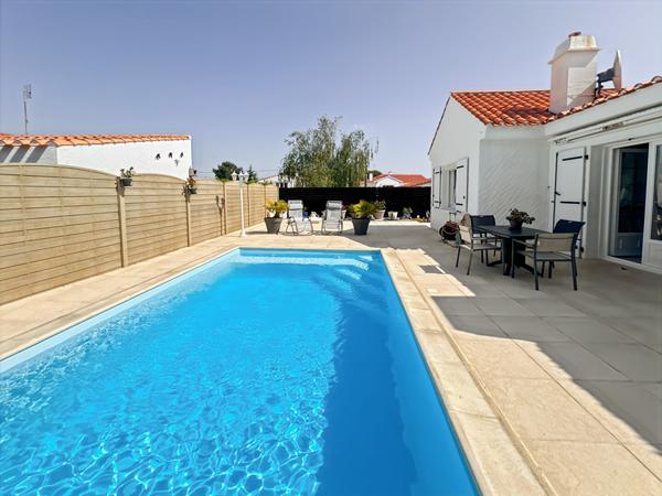 Maison T5 parfaitement entretenue avec piscine