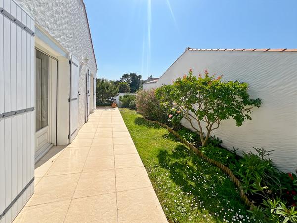 Maison T5 parfaitement entretenue avec piscine