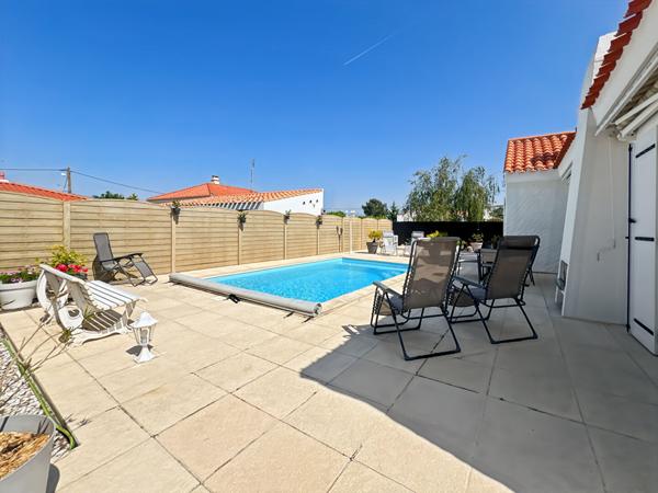 Maison T5 parfaitement entretenue avec piscine