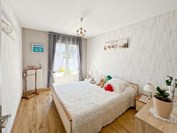 Maison T5 parfaitement entretenue avec piscine