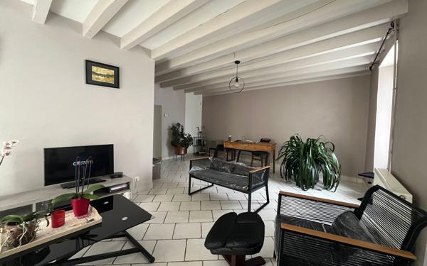 Maison à vendre    5 pièces •  Saint-Hilaire-la-Palud