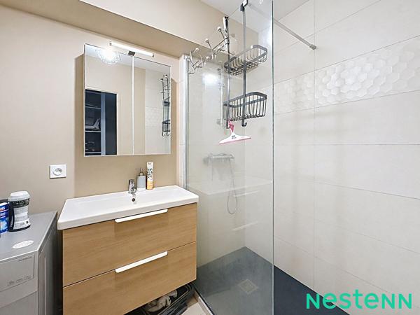 À LOUER MEUBLE, T2 52 m² avec balcon et garage, 2 pas du Cours Fauriel