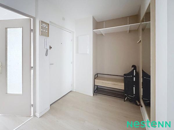 À LOUER MEUBLE, T2 52 m² avec balcon et garage, 2 pas du Cours Fauriel