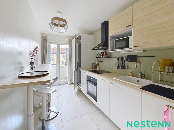 À LOUER MEUBLE, T2 52 m² avec balcon et garage, 2 pas du Cours Fauriel