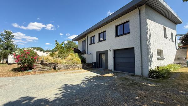 LA ROCHE SUR YON MAISON A VENDRE