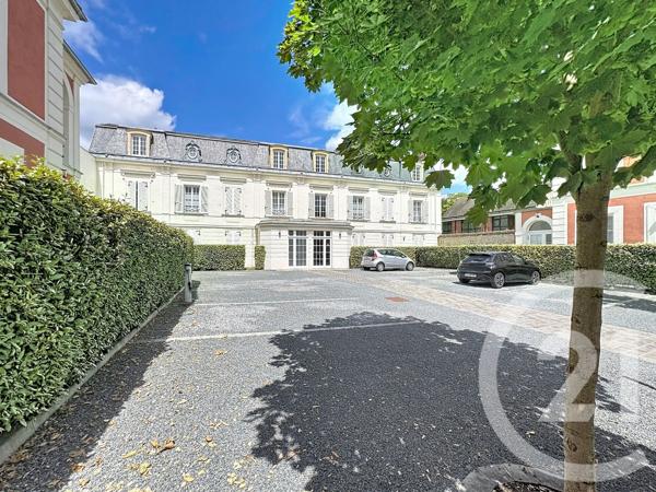 Appartement 3 Pièces à vendre  3 pièces - 70,60 m 2   FONTAINEBLEAU  - 77