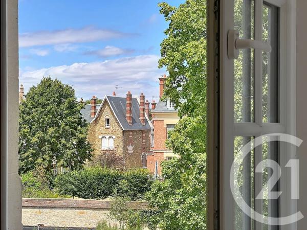 Appartement 3 Pièces à vendre  3 pièces - 70,60 m 2   FONTAINEBLEAU  - 77