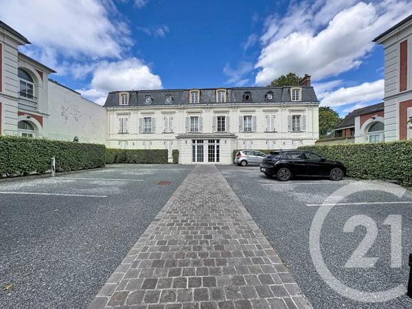 Appartement 3 Pièces à vendre  3 pièces - 70,60 m 2   FONTAINEBLEAU  - 77