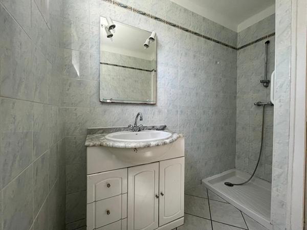 Appartement Nantes 3 pièce(s) 61.46 m2, cave et parking