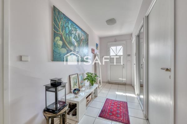 Maison d'architecte à 15min RER A et futur métro