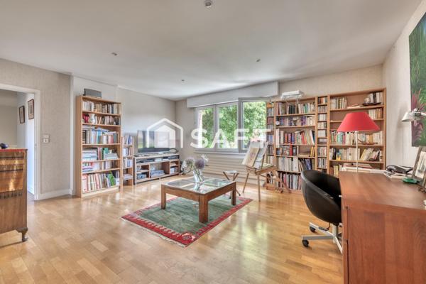 Maison d'architecte à 15min RER A et futur métro