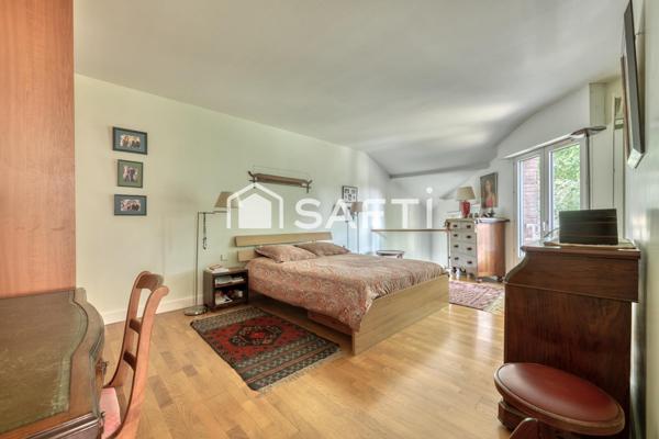 Maison d'architecte à 15min RER A et futur métro