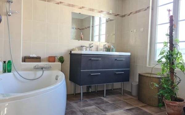 Maison à vendre    4 pièces •  Royan