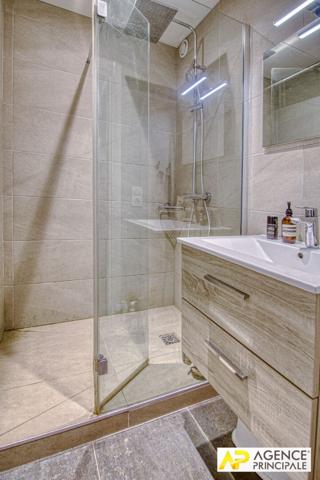 Versailles Clagny Appartement 4 pièce(s) 96 m² carrez en rez-de-jardin avec terrasse et jardin privatif plein sud, cave et parking €649 000 ** - Référence 25513