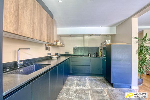 Versailles Clagny Appartement 4 pièce(s) 96 m² carrez en rez-de-jardin avec terrasse et jardin privatif plein sud, cave et parking €649 000 ** - Référence 25513