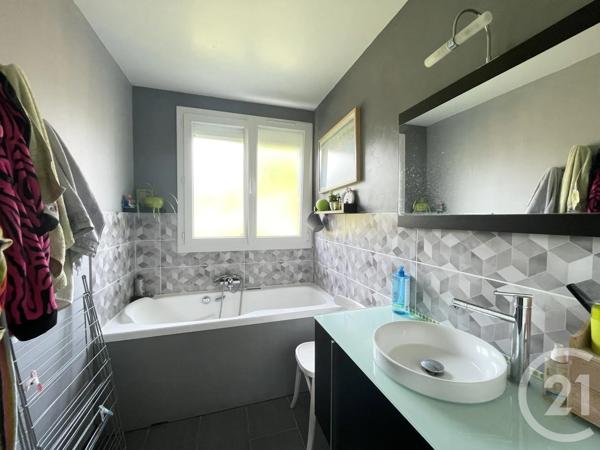 Maison à vendre  6 pièces - 171,71 m 2   MAUREPAS  - 78